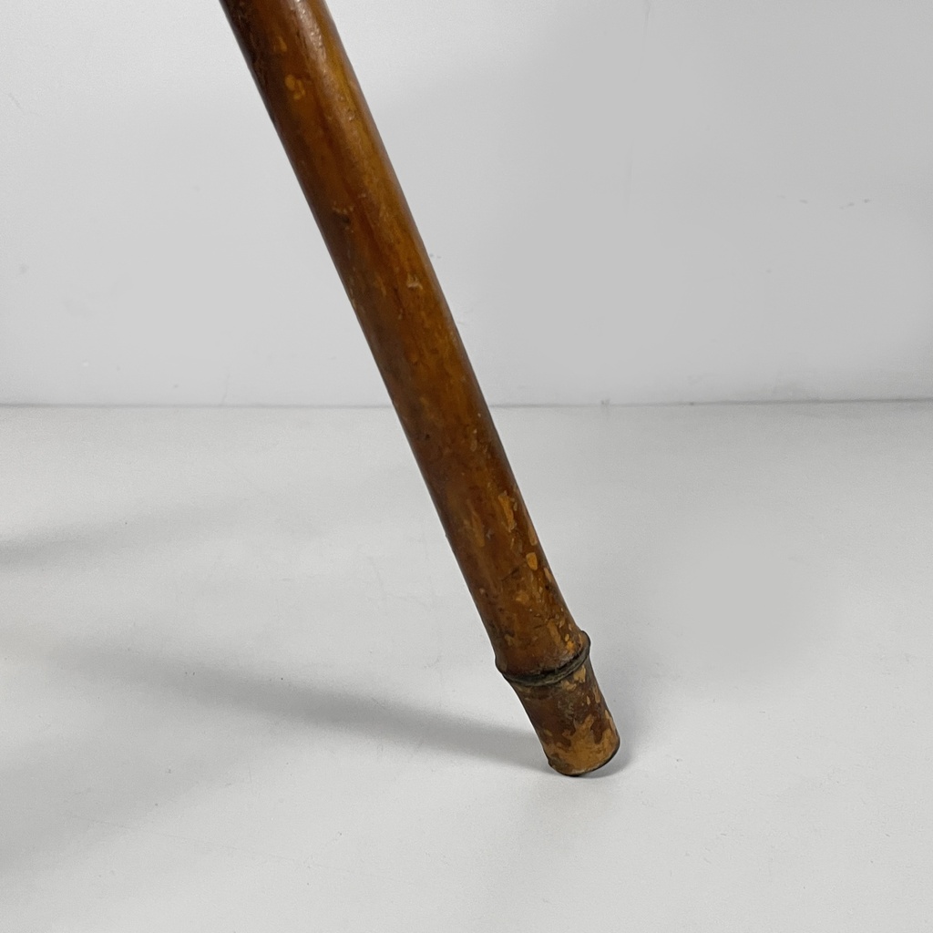 Piedistallo in pelle e bambù, 1930 ca.