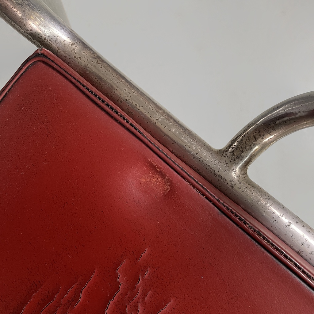 Sedie in alluminio e sky rosso, 1930 ca.