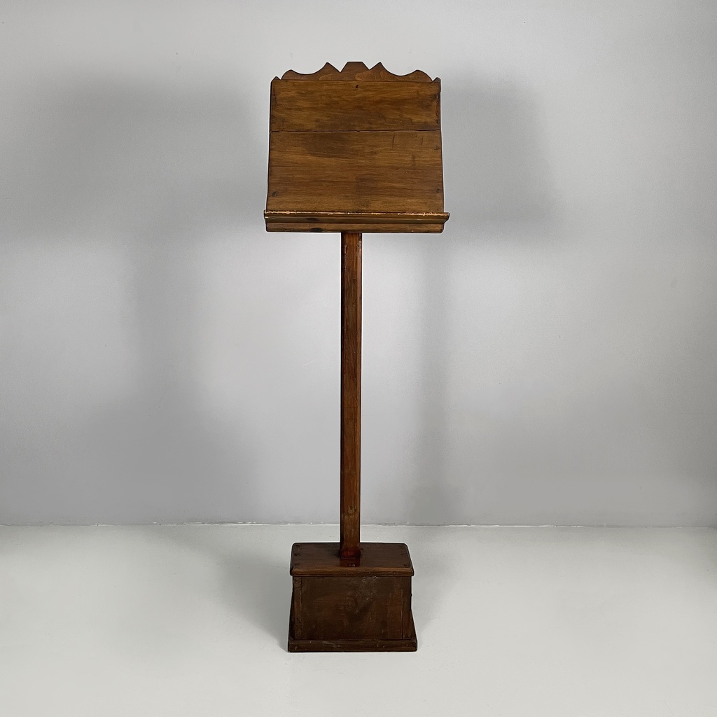 Leggio in legno, 1930 ca.