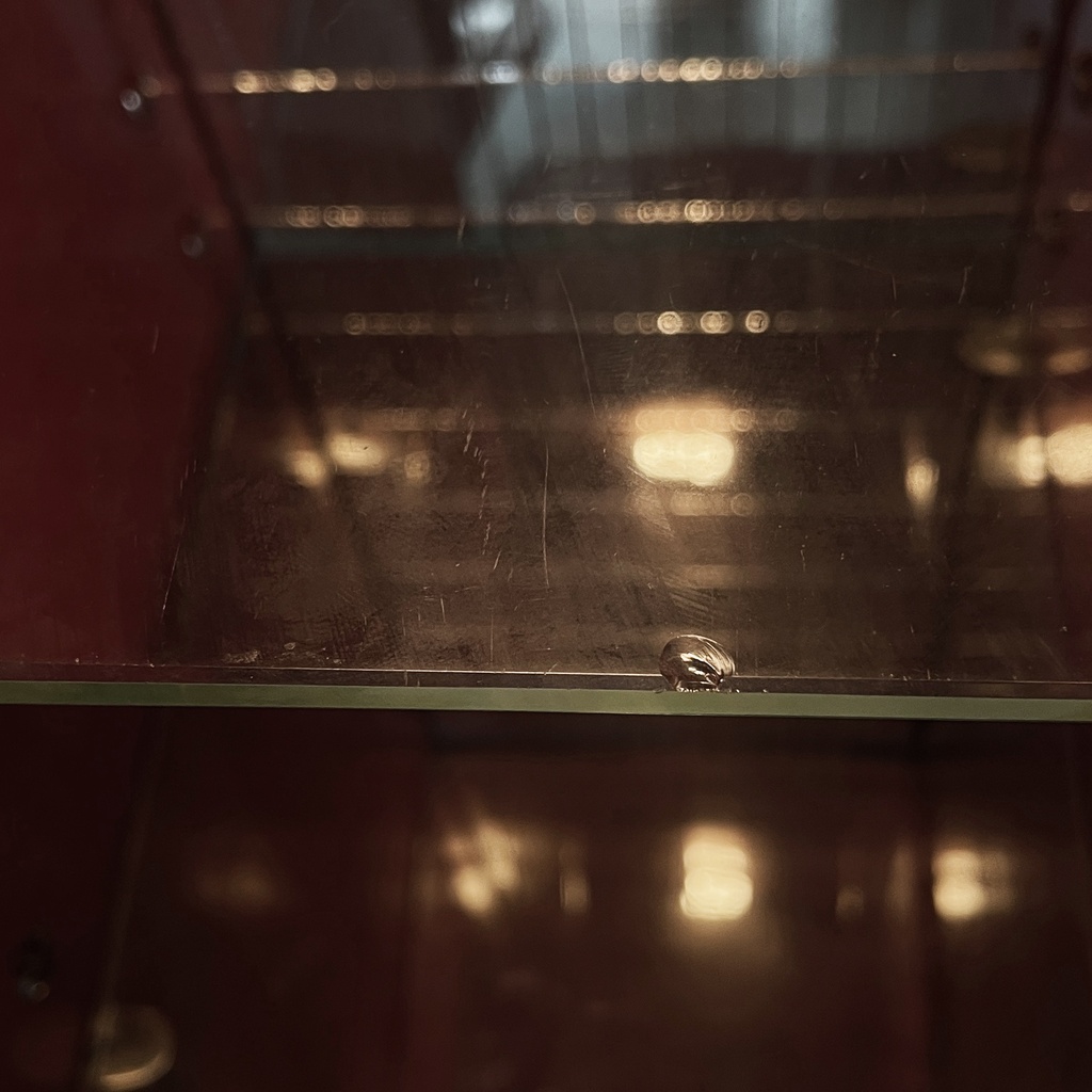 Mobile bar con lampada in legno, vetro e specchio, 1930 ca.