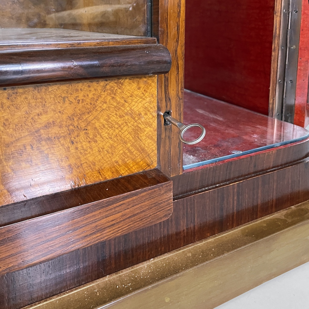 Mobile bar con lampada in legno, vetro e specchio, 1930 ca.