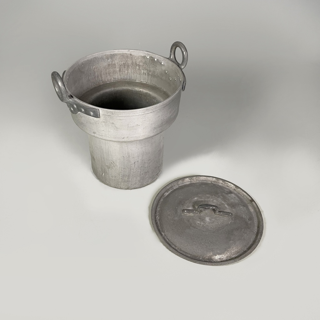 Pentola con coperchio in alluminio, 1930 ca.