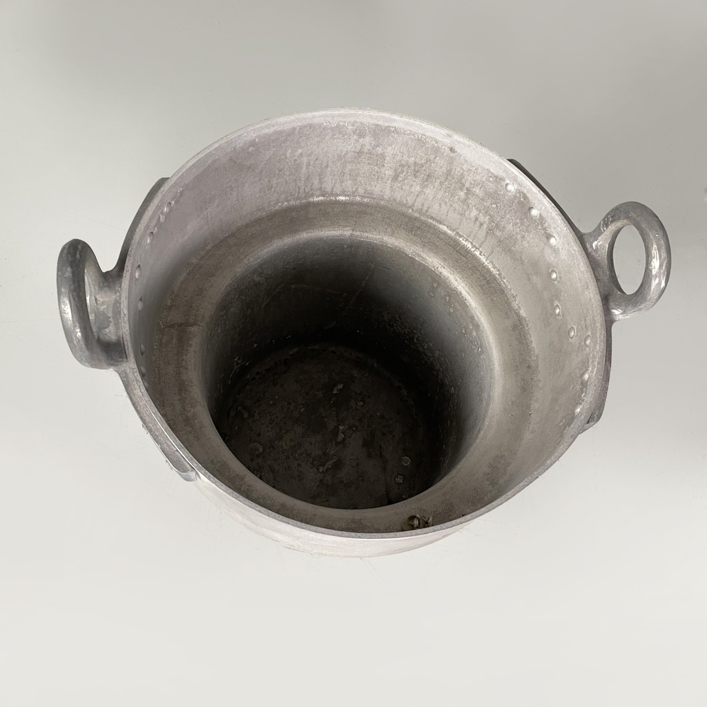 Pentola con coperchio in alluminio, 1930 ca.
