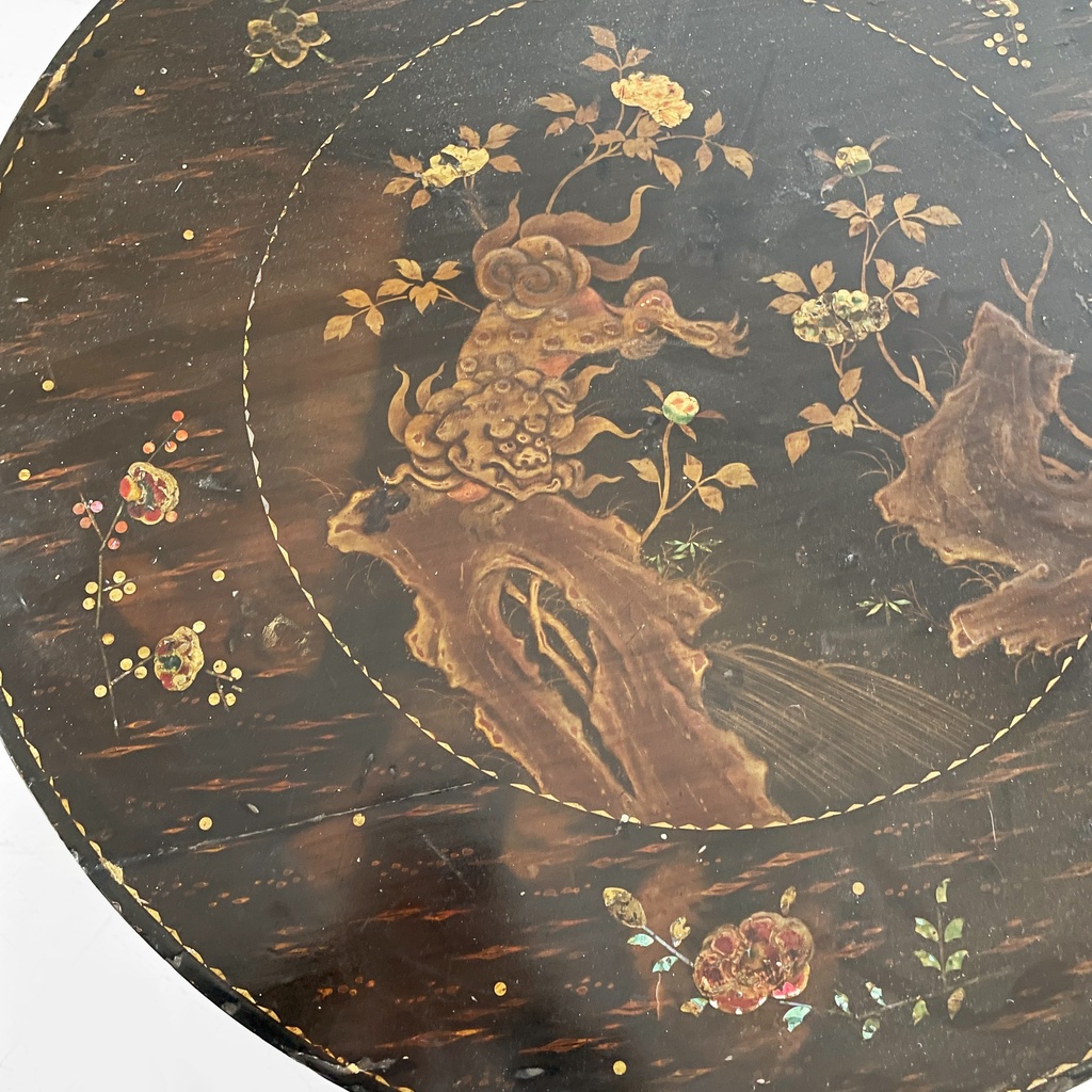 Tavolo da pranzo in legno lavorato, 1930 ca.