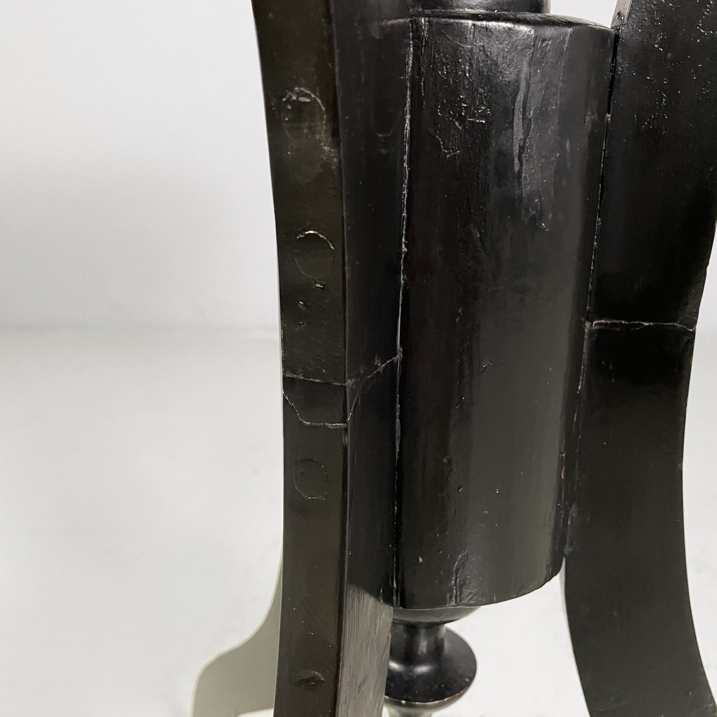 Tavolo da pranzo in legno lavorato, 1930 ca.