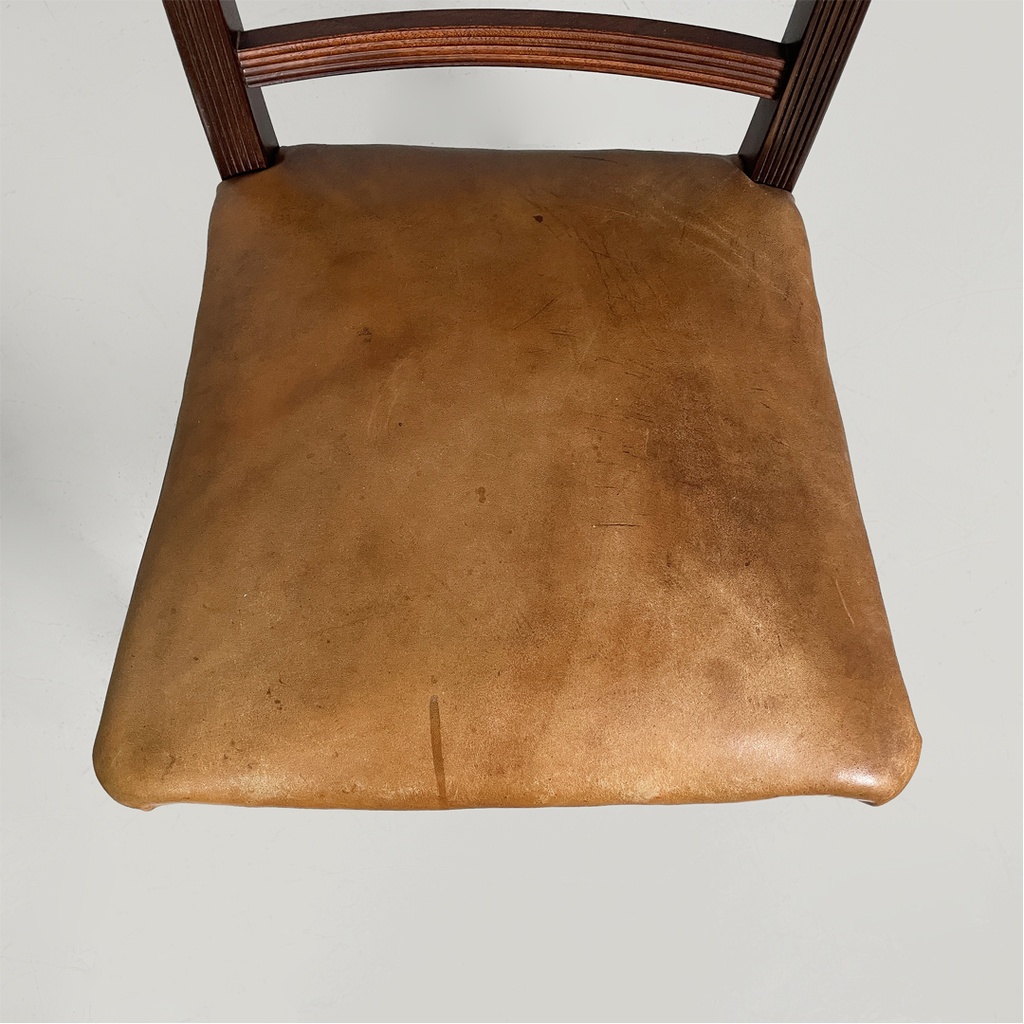 Sedie in legno e pelle marrone, 1930 ca.