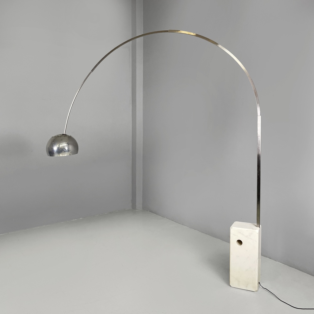 Lampada da terra Arco di Achille e Pier Giacomo Castiglioni per Flos, 1960 ca.