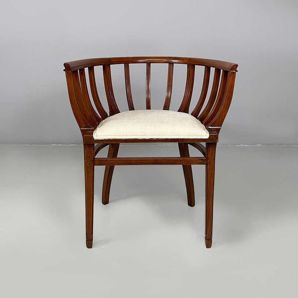 Sedie a pozzetto in legno e tessuto bianco, 1930 ca.