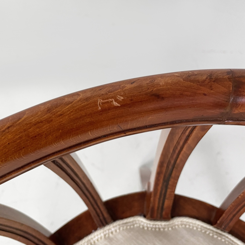 Sedie a pozzetto in legno e tessuto bianco, 1930 ca.