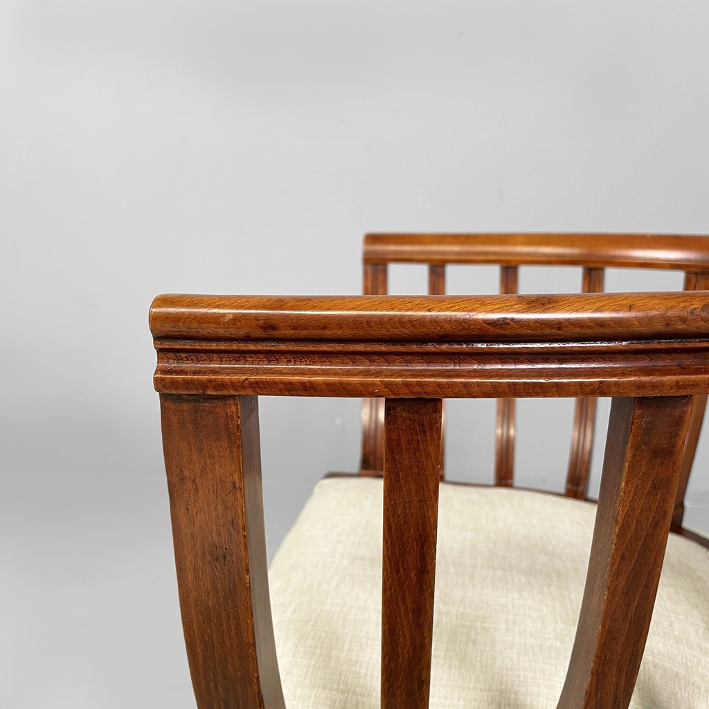 Sedie a pozzetto in legno e tessuto bianco, 1930 ca.