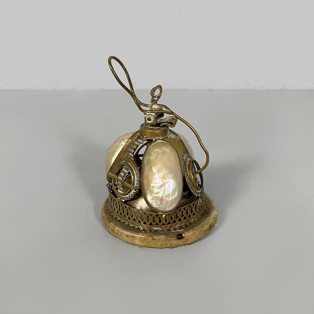 Campanella da hotel in madreperla e ottone, metà 1800 ca.