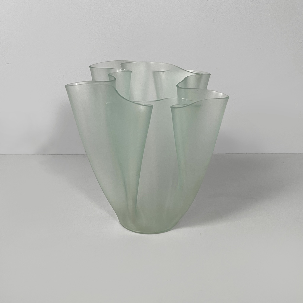 Vaso Cartoccio di Pietro Chiesa per Fontana Arte, 1980 ca.