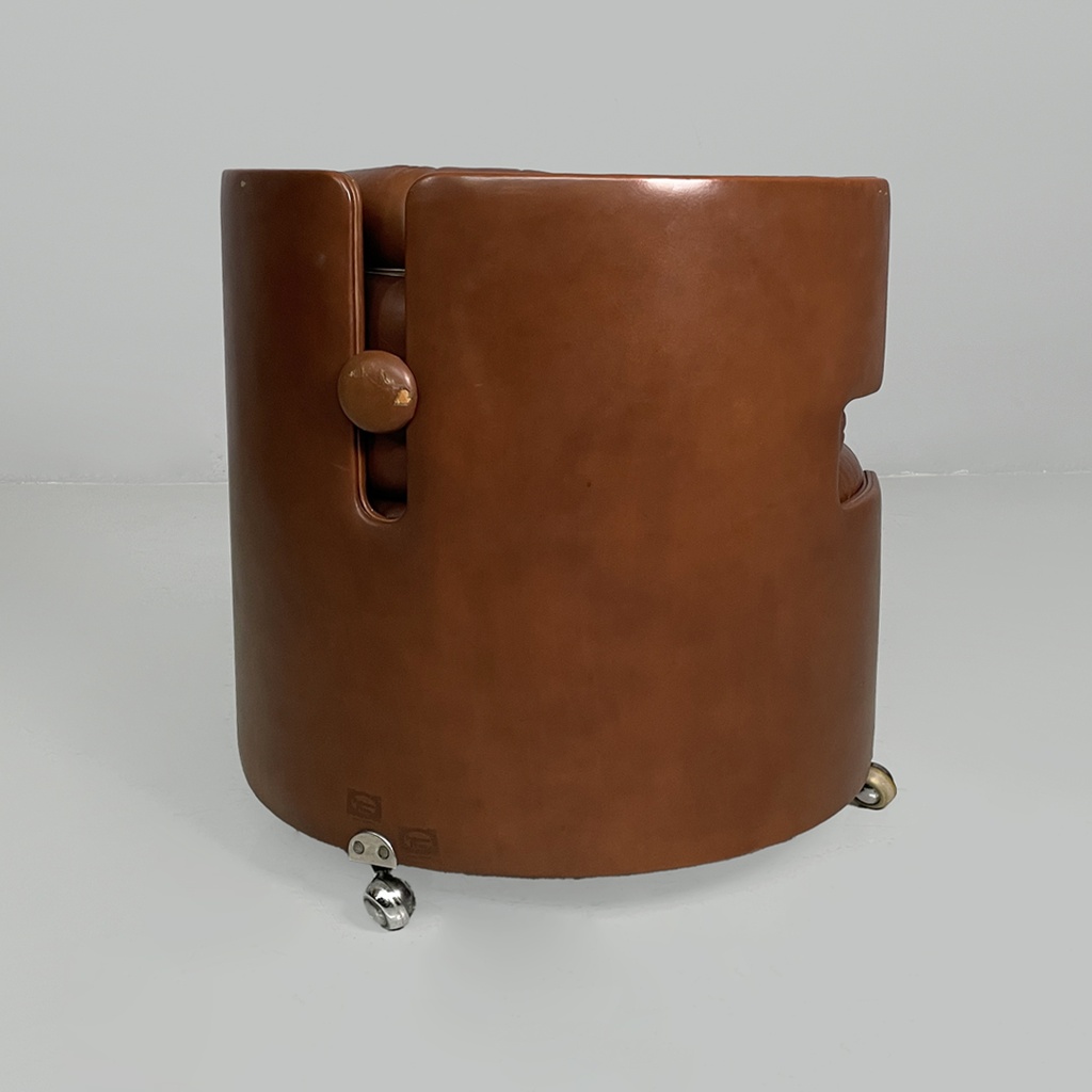 Poltrona di Luigi Massoni per Poltrona Frau, 1960 ca. 