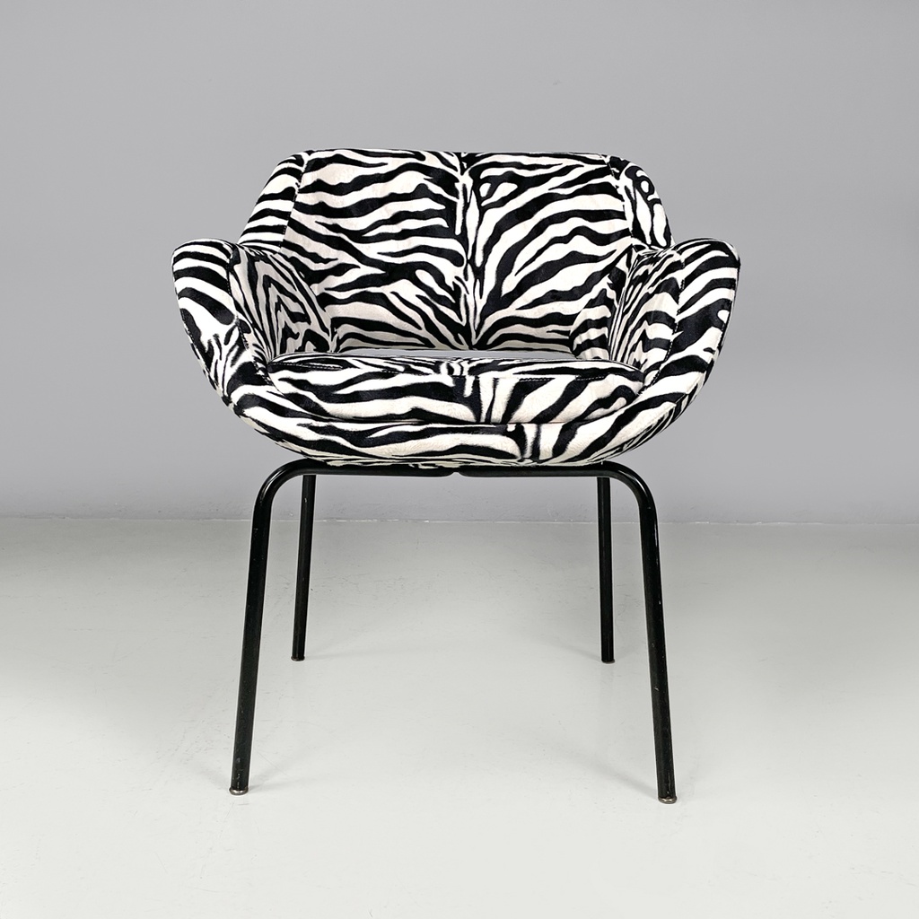 Poltrona in tessuto zebrato, 1970 ca. 