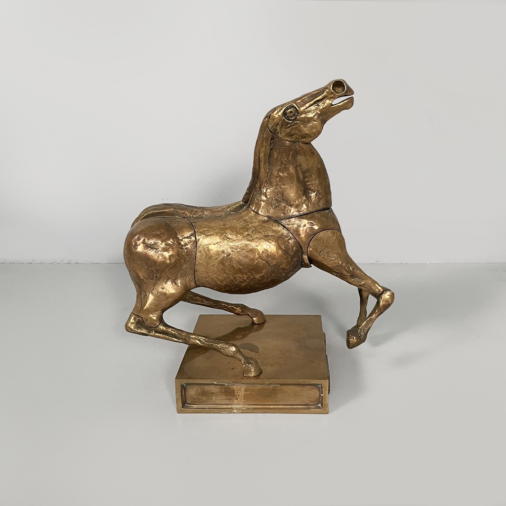 Scultura Il Cavallo di Bruno Cassinari e Miguel Berrocal, 1973