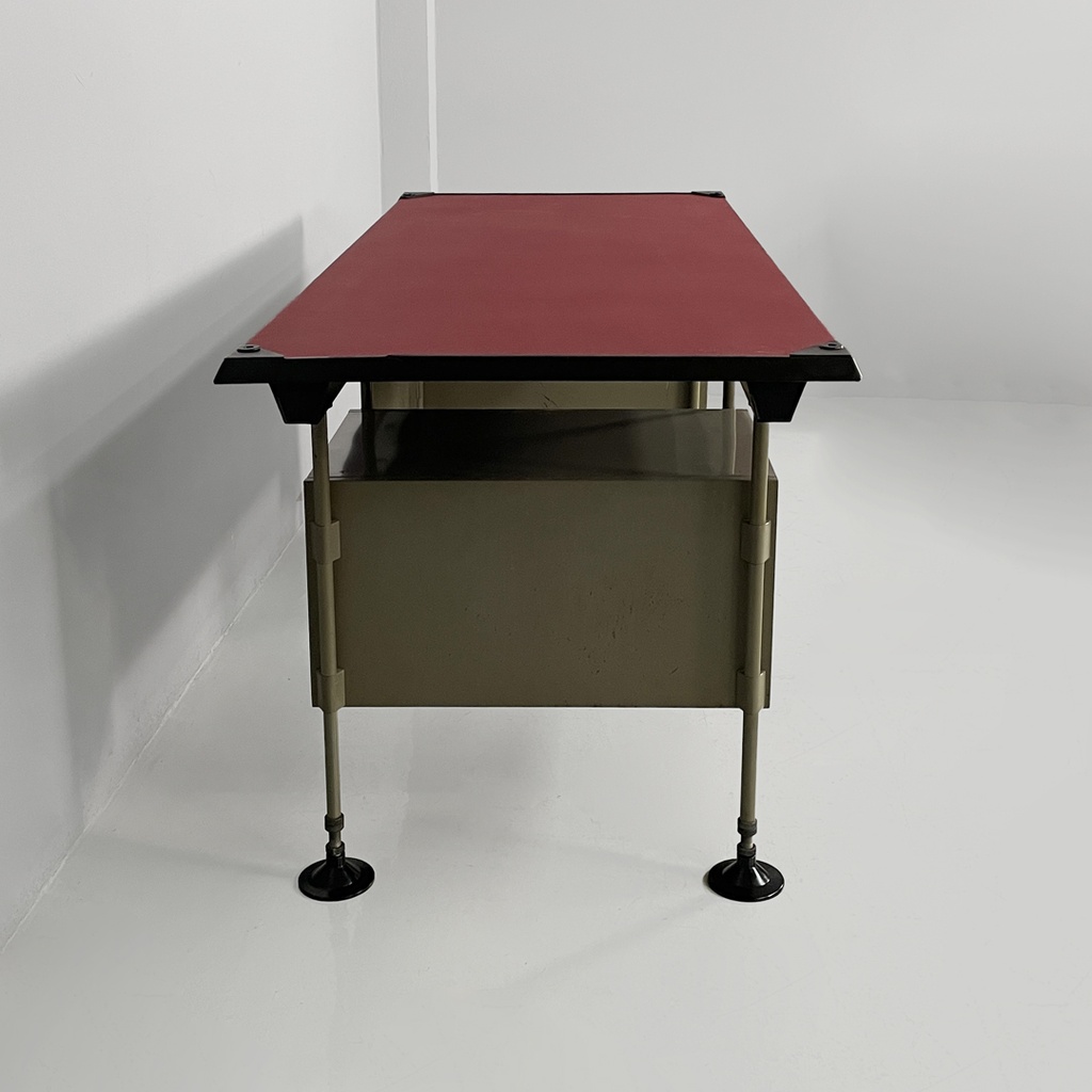 Scrivania Spazio di BBPR per Olivetti, 1960 ca. 