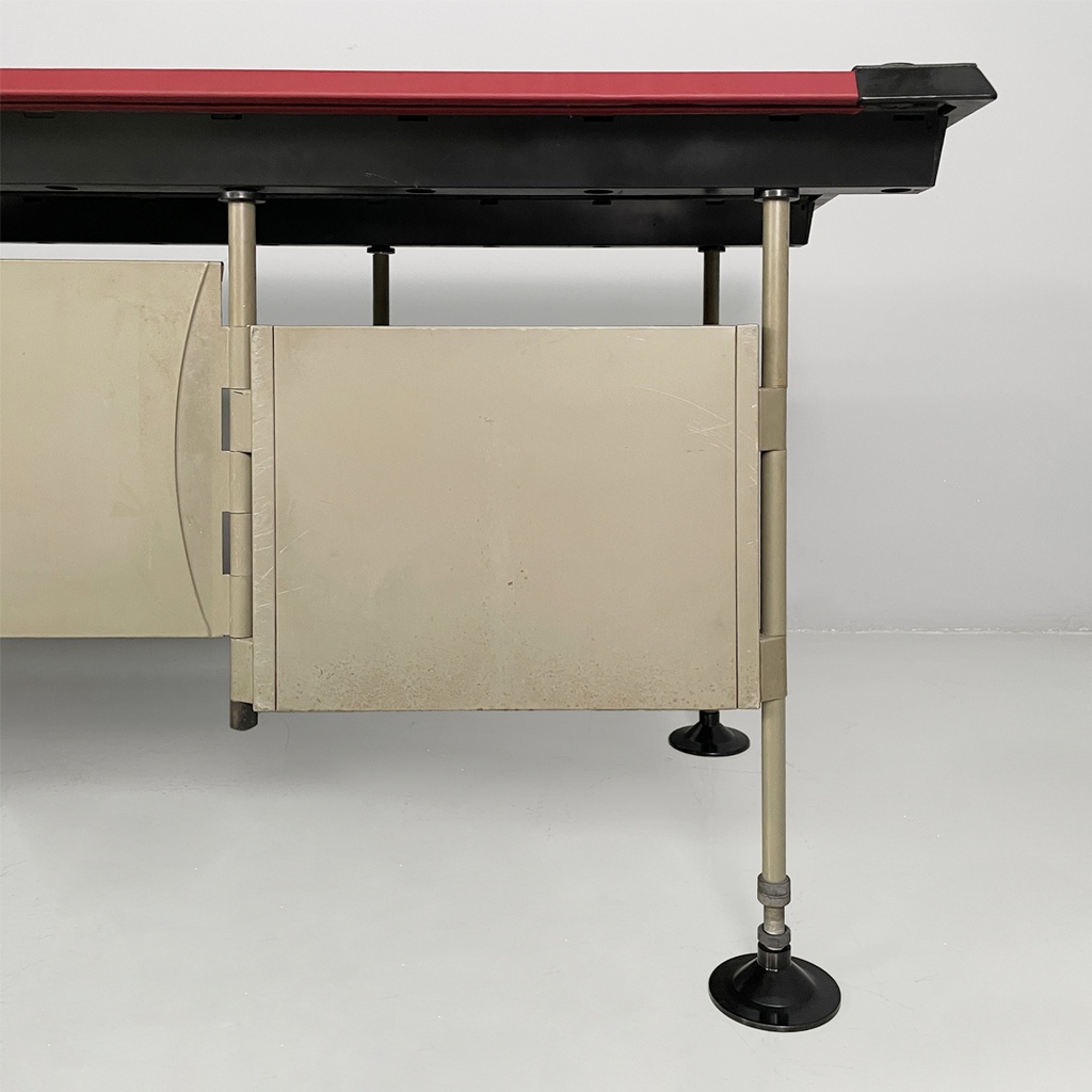 Scrivania Spazio di BBPR per Olivetti, 1960 ca. 