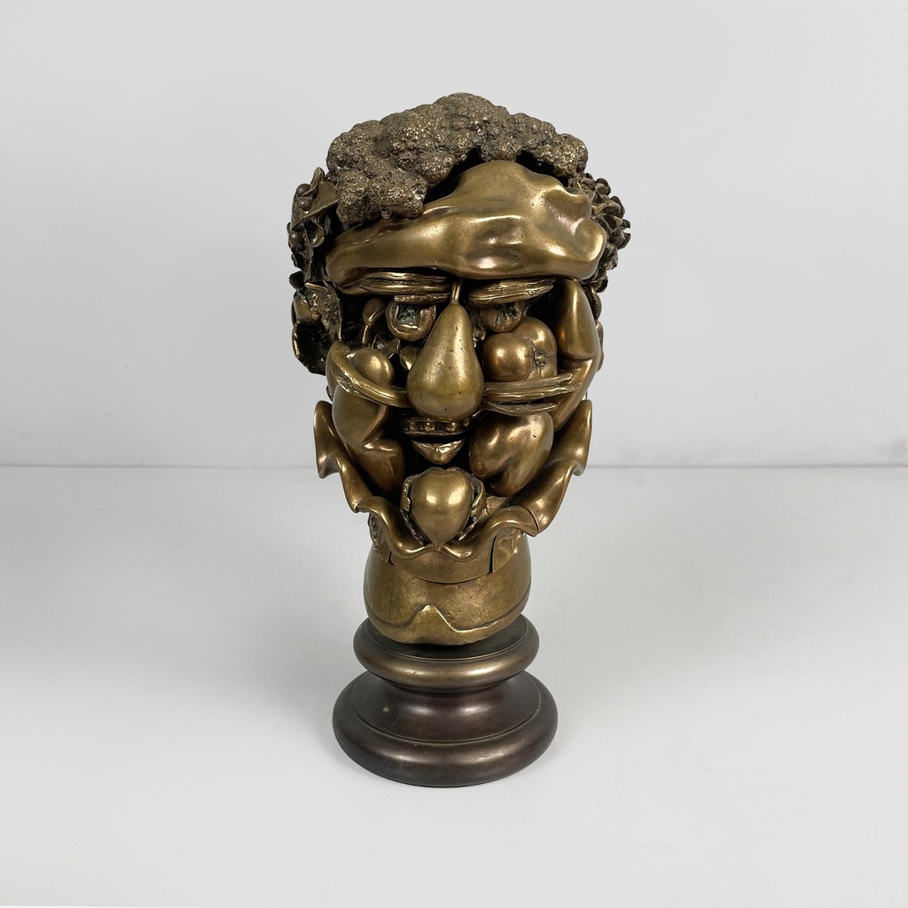 Scultura Omaggio ad Arcimboldo di Miguel Berrocal, 1976-79