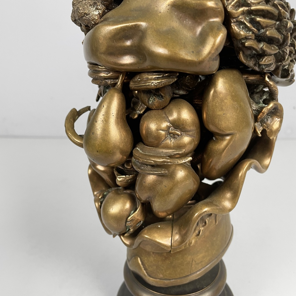 Scultura Omaggio ad Arcimboldo di Miguel Berrocal, 1976-79