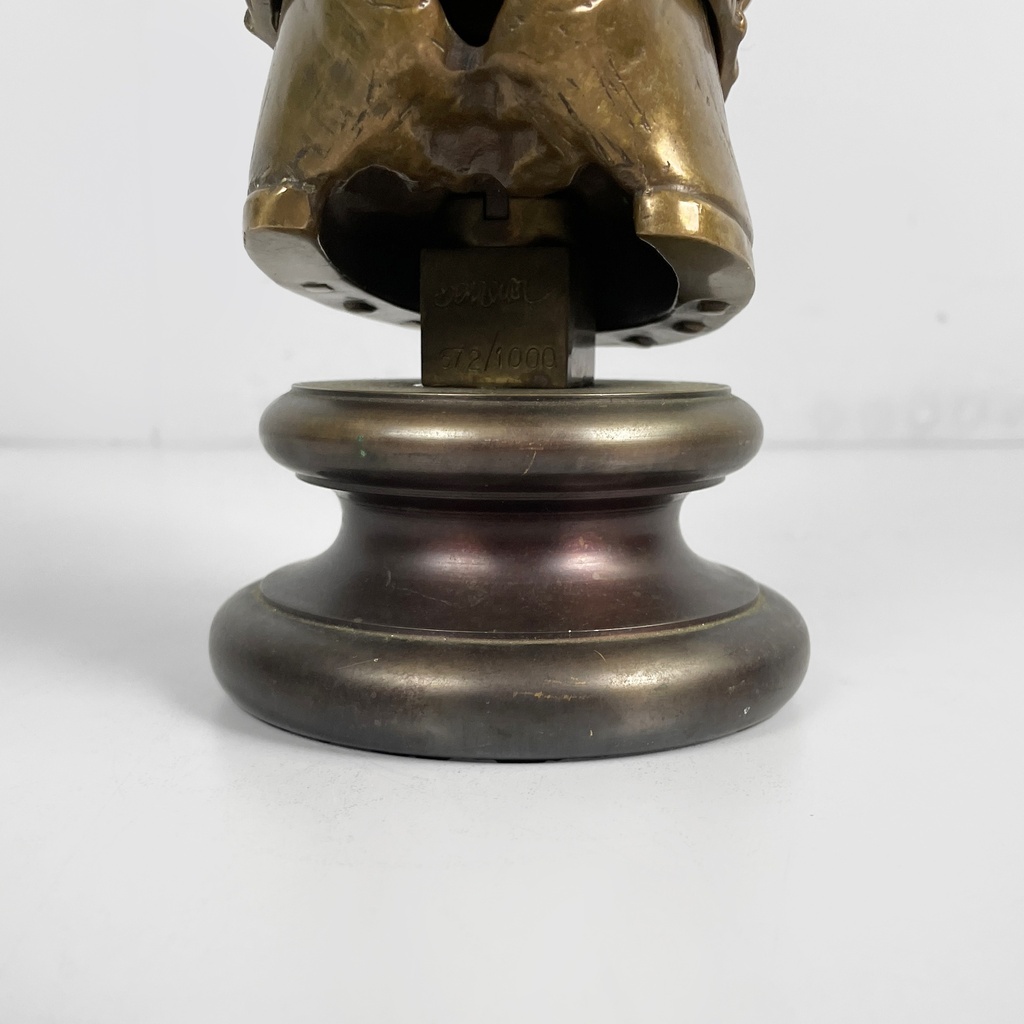 Scultura Omaggio ad Arcimboldo di Miguel Berrocal, 1976-79