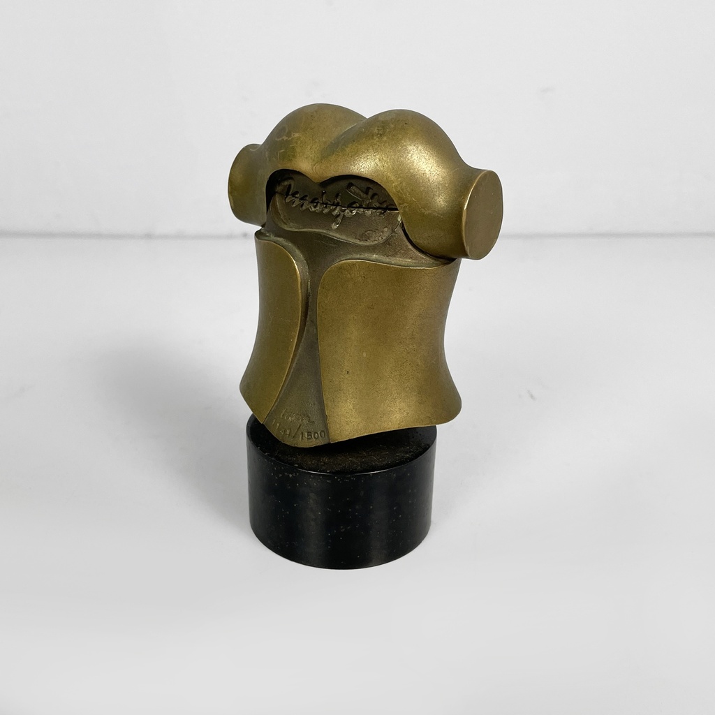 Scultura Torso Marzotto di Miguel Berrocal, 1986