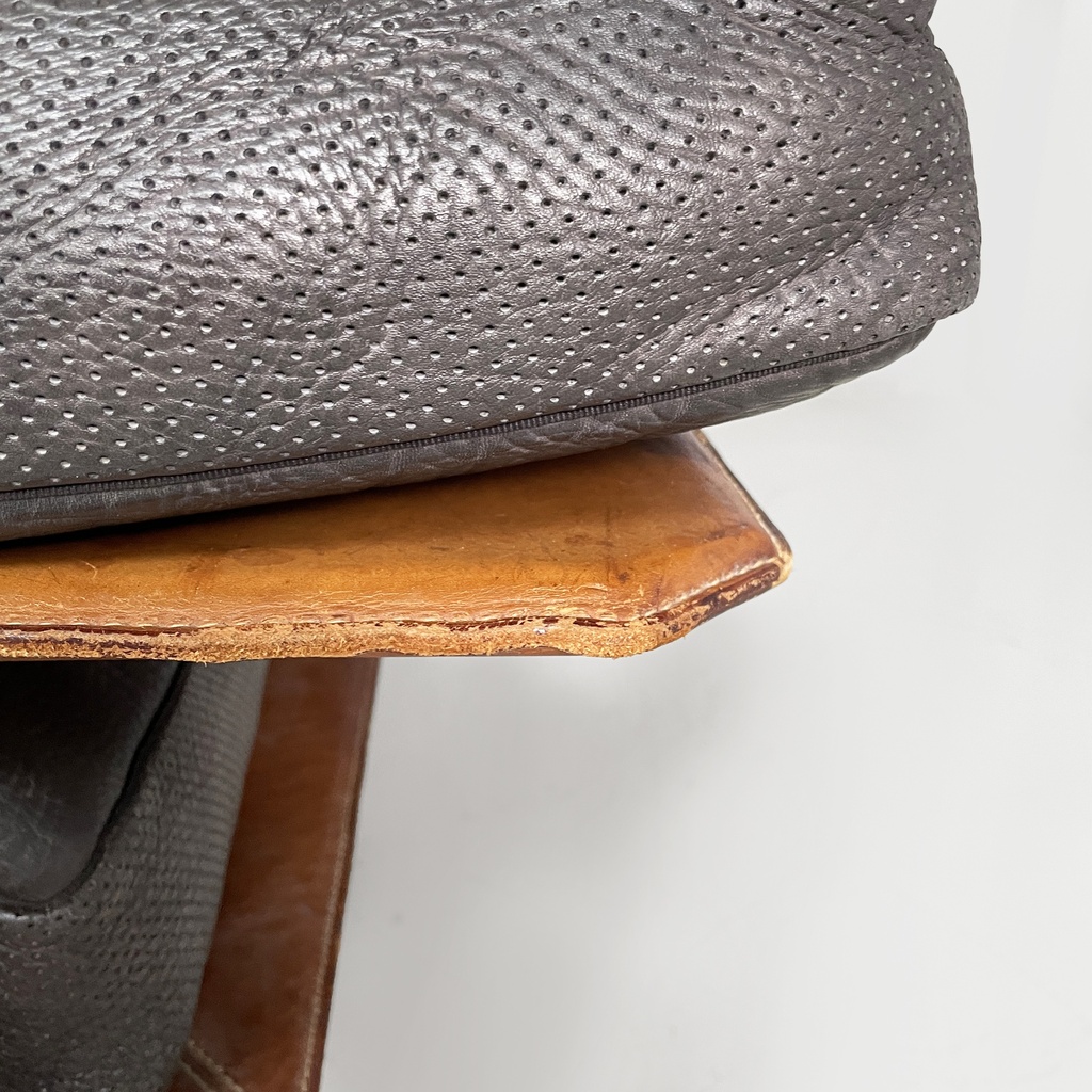 Divano Diesis di Antonio Citterio e Paolo Nava per B&B Italia, 1980 ca.