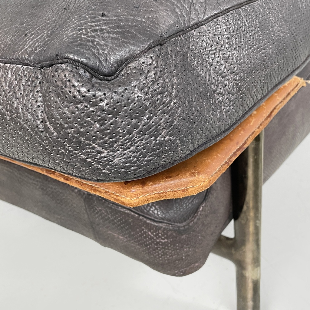 Divano Diesis di Antonio Citterio e Paolo Nava per B&B Italia, 1980 ca.