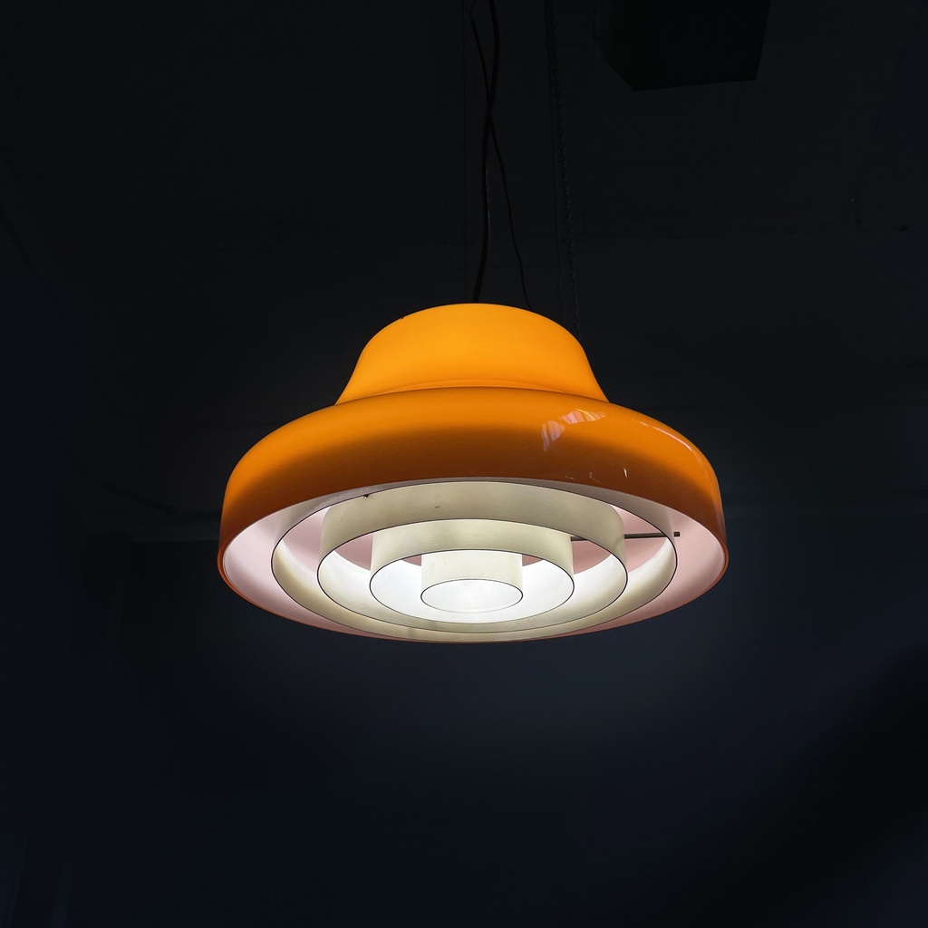 Lampadario in vetro arancione e metallo bianco, 1970 ca.