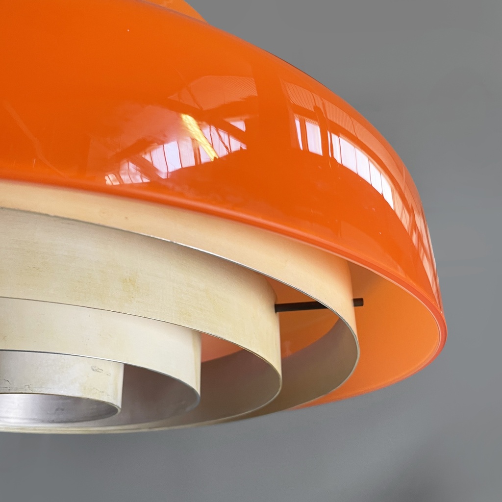 Lampadario in vetro arancione e metallo bianco, 1970 ca.