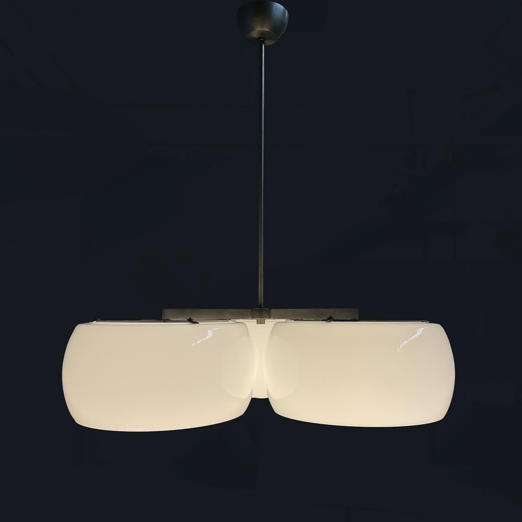 Lampadario Triclinio di Vico Magistretti per Artemide, 1970 ca.