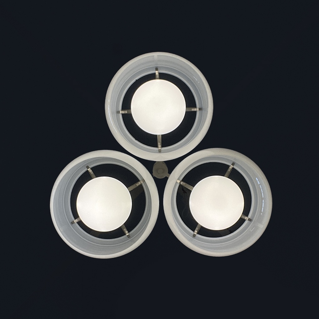 Lampadario Triclinio di Vico Magistretti per Artemide, 1970 ca.