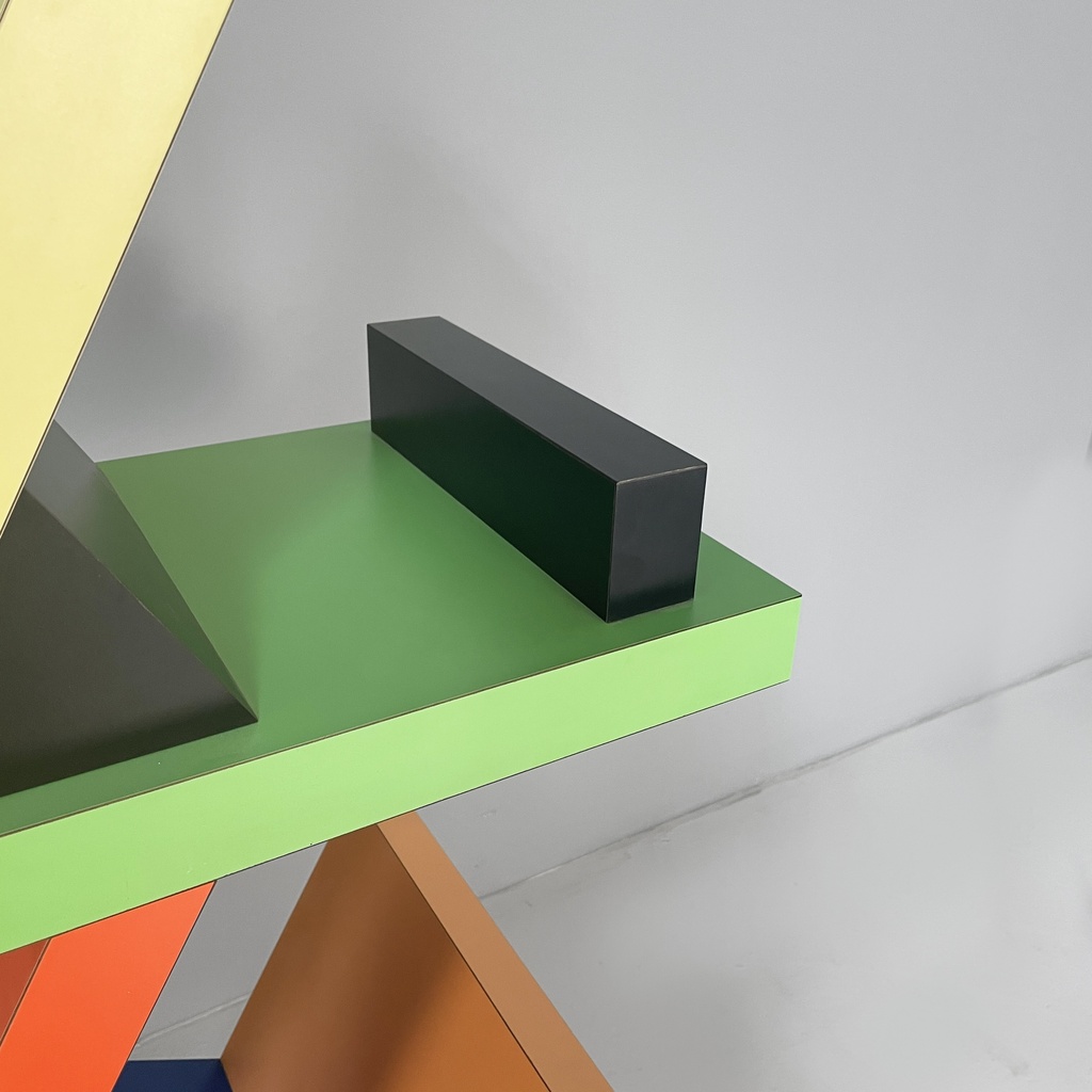 Libreria Carlton di Ettore Sottsass per Memphis, 1981