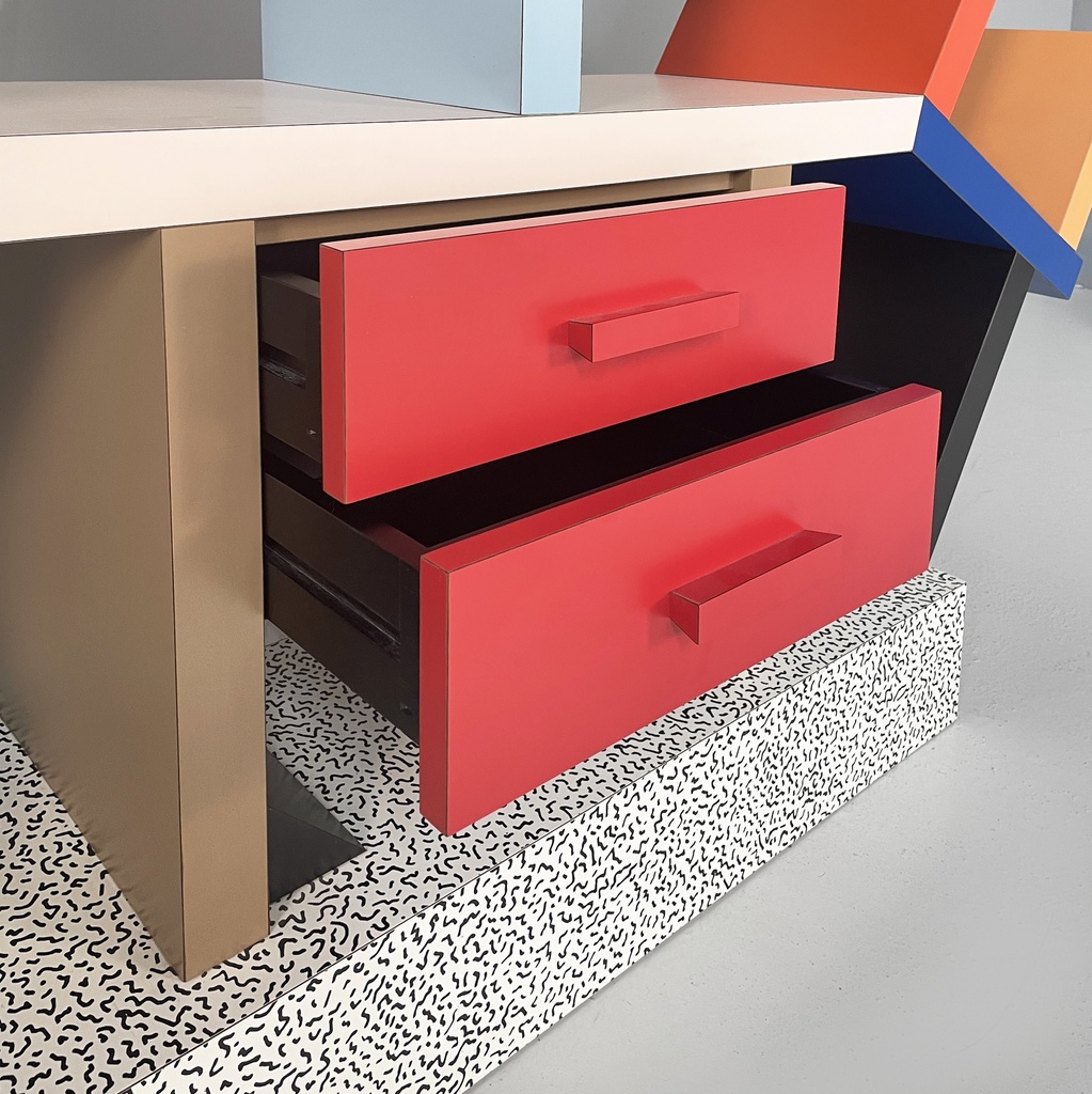 Libreria Carlton di Ettore Sottsass per Memphis, 1981