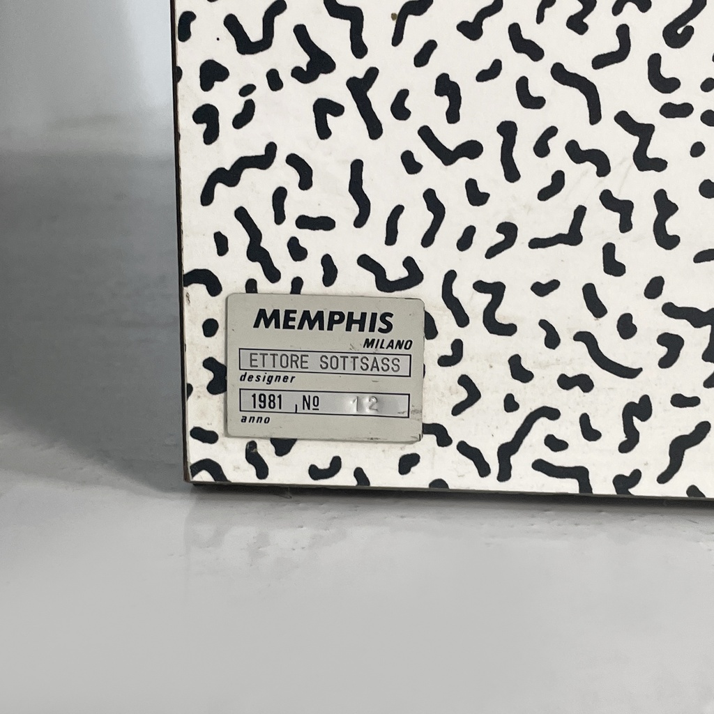 Libreria Carlton di Ettore Sottsass per Memphis, 1981