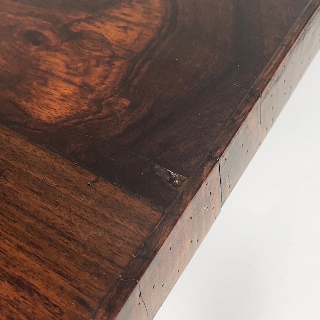 Tavolo da caffè in legno intarsiato, metà 1800 ca.