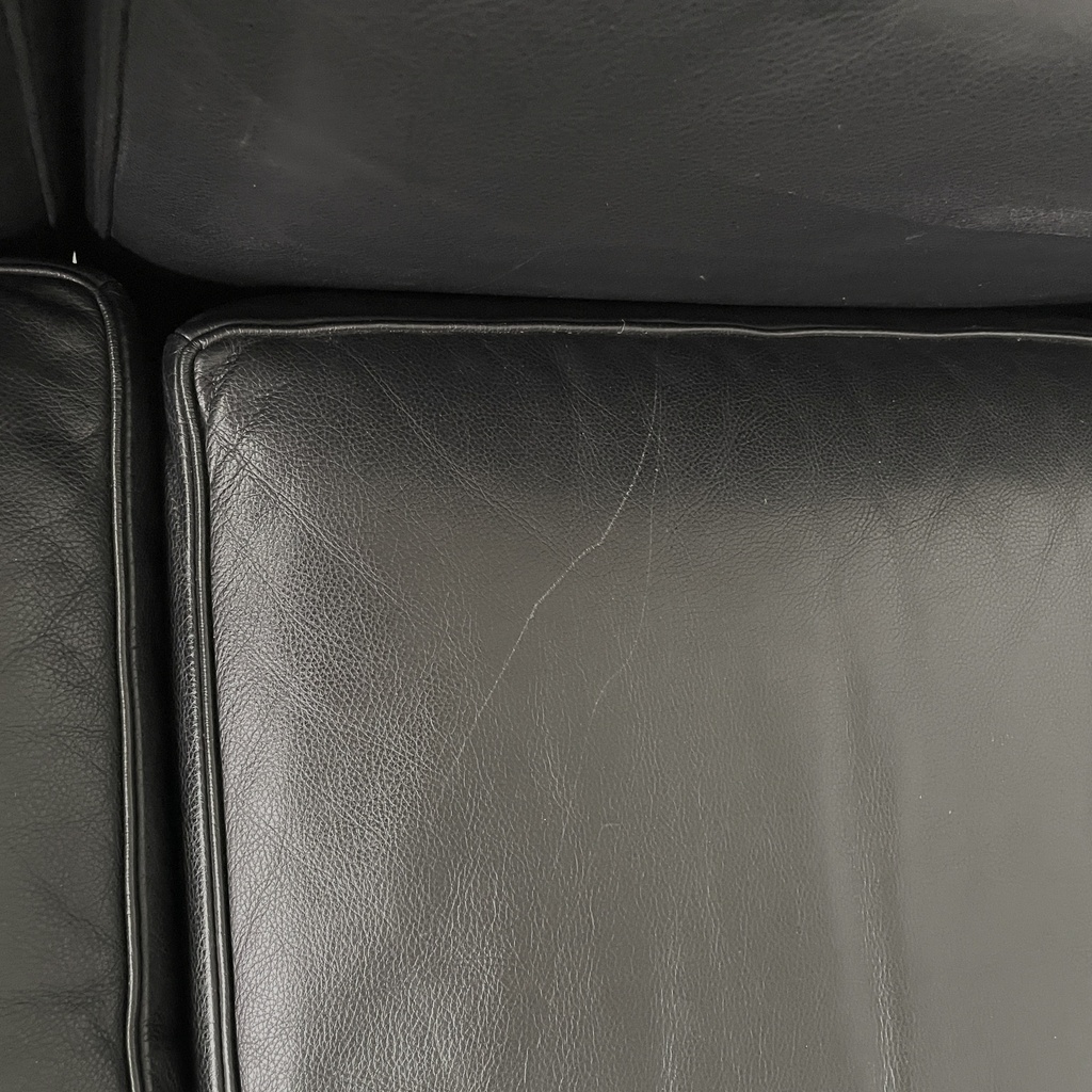 Divano LC2 di Le Corbusier, Jeanneret e Perriand per Cassina, 1980 ca.