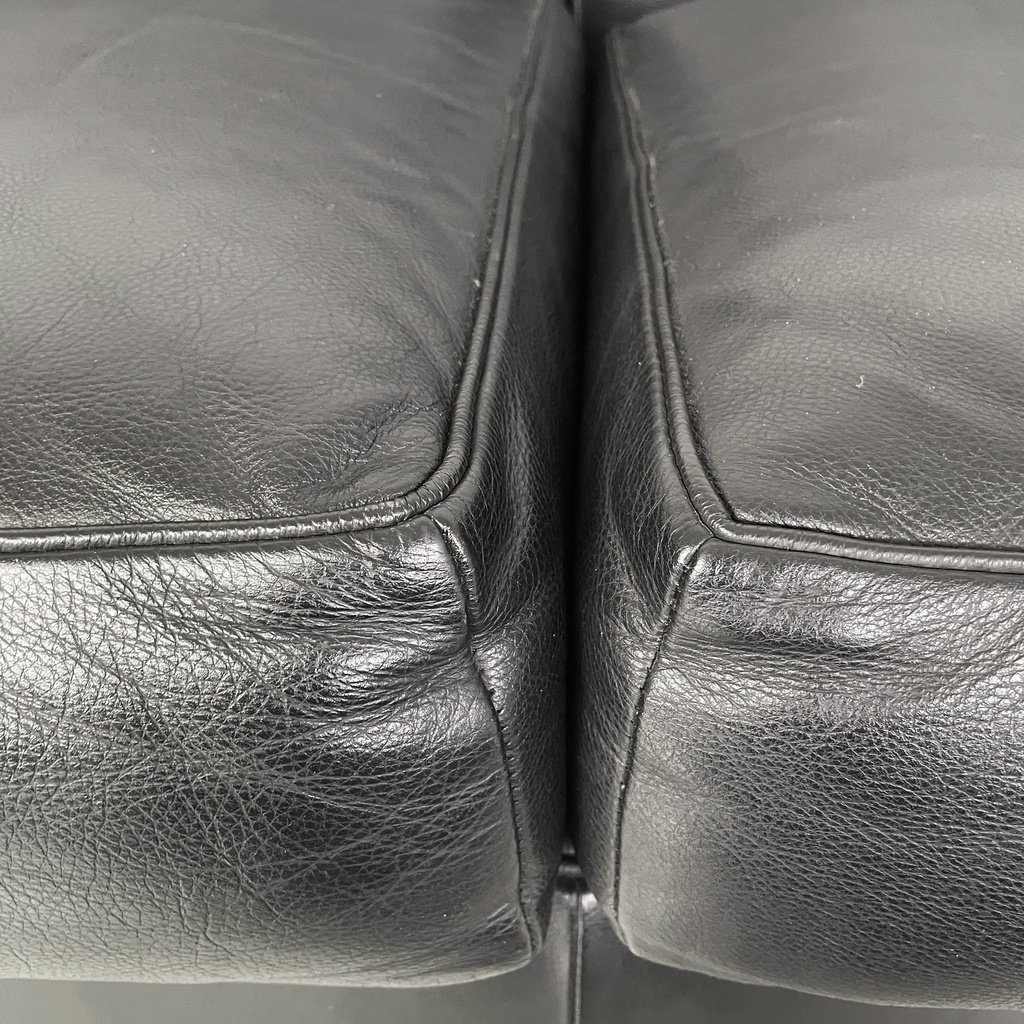Divano LC2 di Le Corbusier, Jeanneret e Perriand per Cassina, 1980 ca.