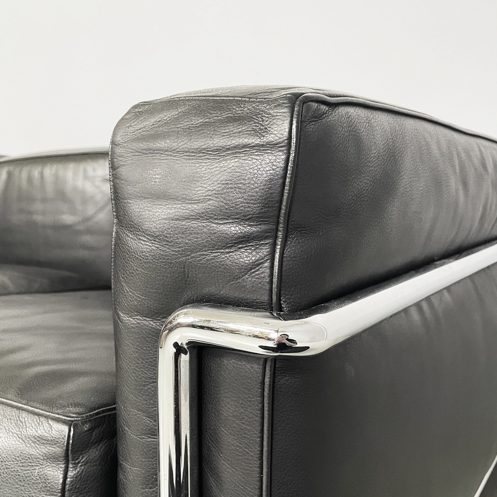 Divano LC2 di Le Corbusier, Jeanneret e Perriand per Cassina, 1980 ca.