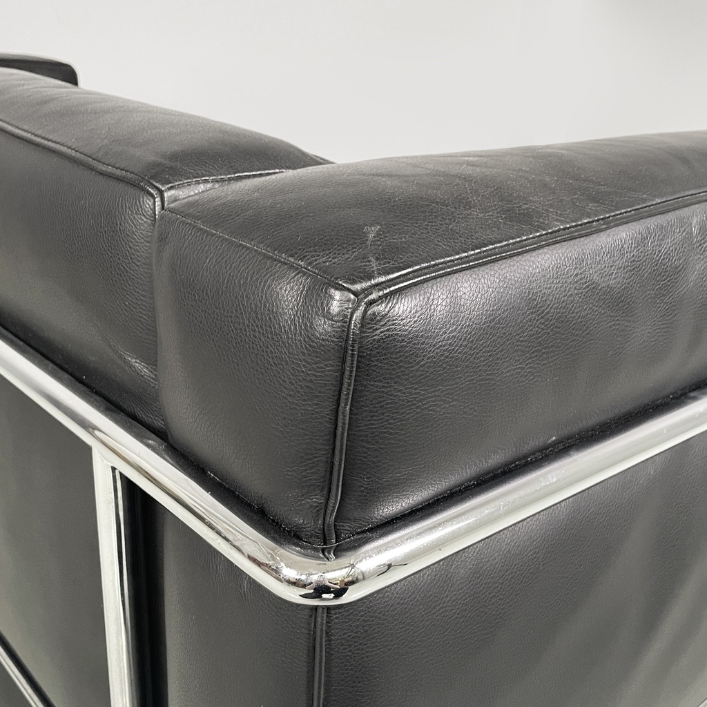 Divano LC2 di Le Corbusier, Jeanneret e Perriand per Cassina, 1980 ca.