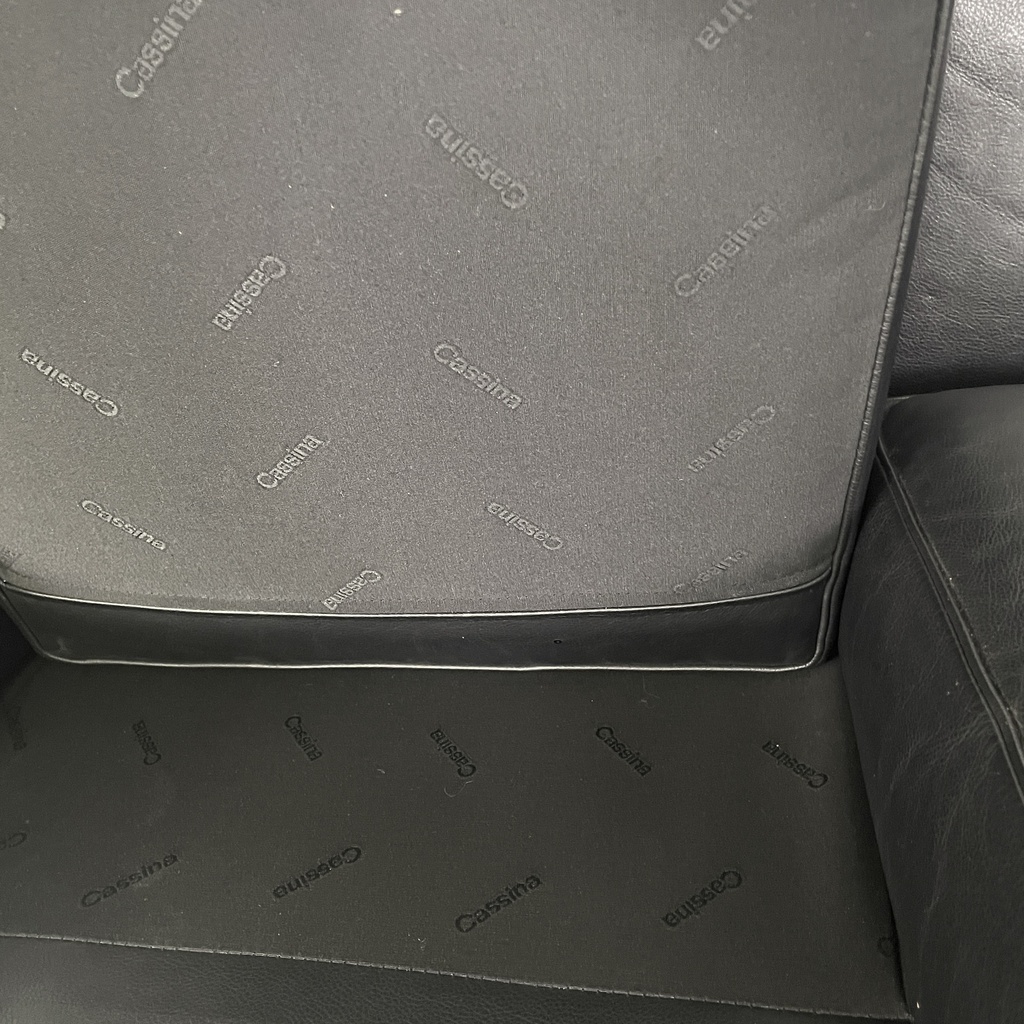 Poltrona LC2 di Le Corbusier, Jeanneret e Perriand per Cassina, 1980 ca.