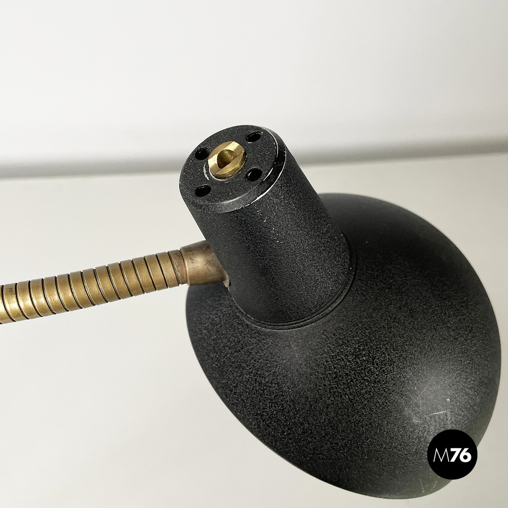 Lampada da tavolo in metallo verniciato nero e oro, 1970 ca.