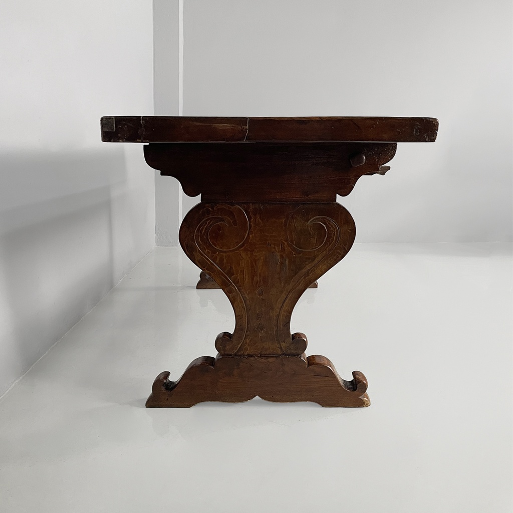 Tavolo da pranzo fratino in legno, 1700 ca.
