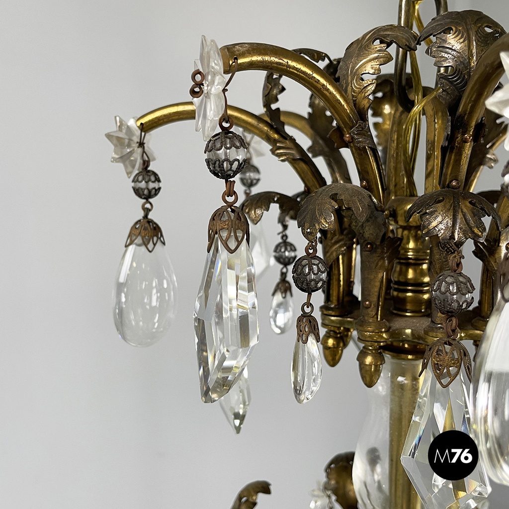 Lampadario a gocce in vetro e ottone, 1900-1950 ca.