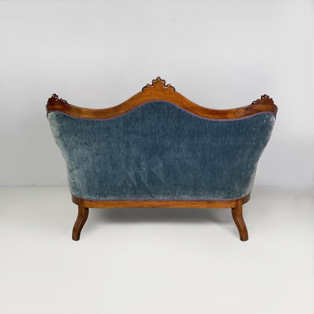 Divano in velluto azzurro e legno, 1930 ca.