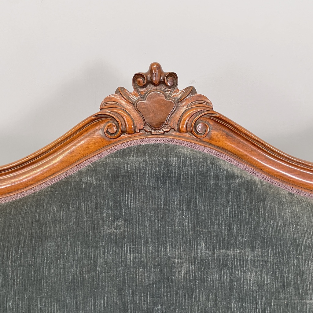 Divano in velluto azzurro e legno, 1930 ca.