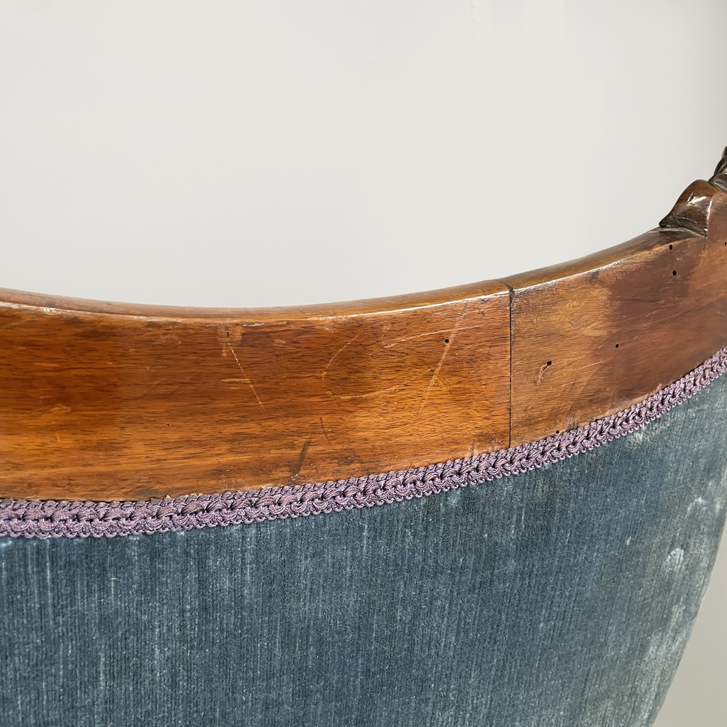 Divano in velluto azzurro e legno, 1930 ca.