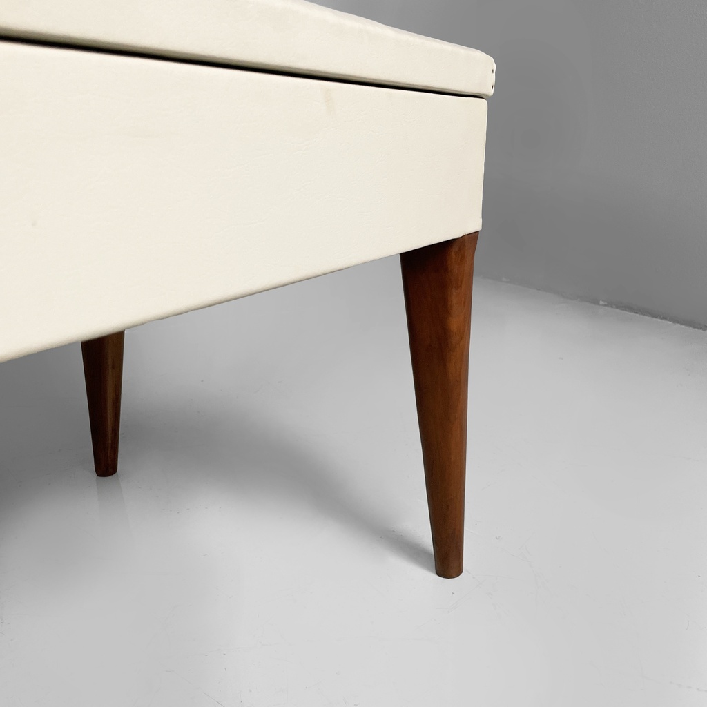 Panca in pelle bianca e legno, 1940 ca.