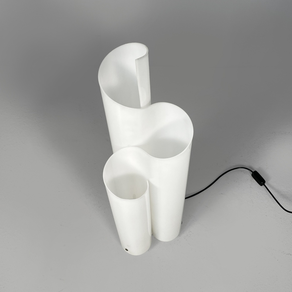 Lampada da tavolo Mezzachimera di Vico Magistretti per Artemide, 1970 ca.