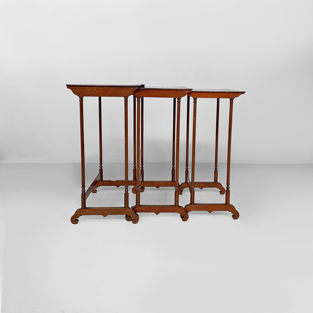 Tavoli da caffè in legno, seconda metà 1800 ca.