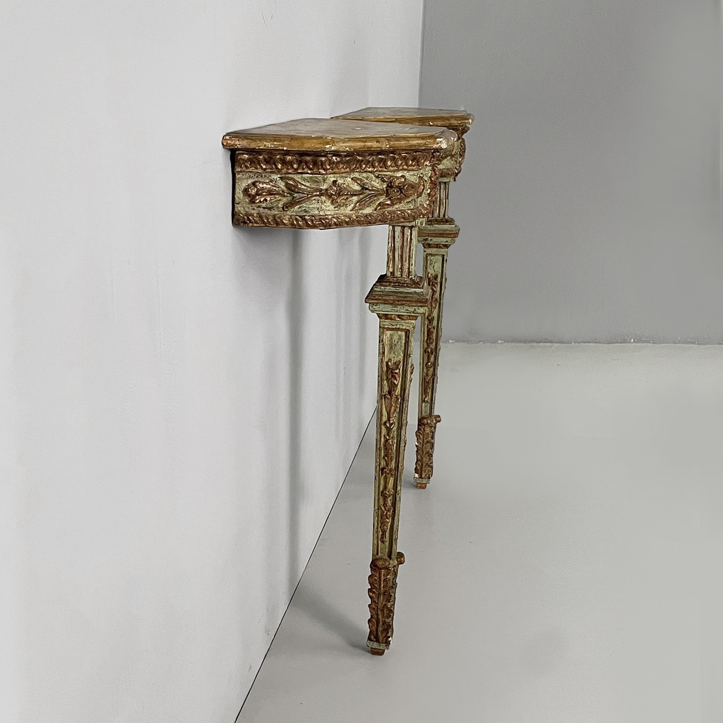 Consolle in legno verde e dorato, 1700 ca.